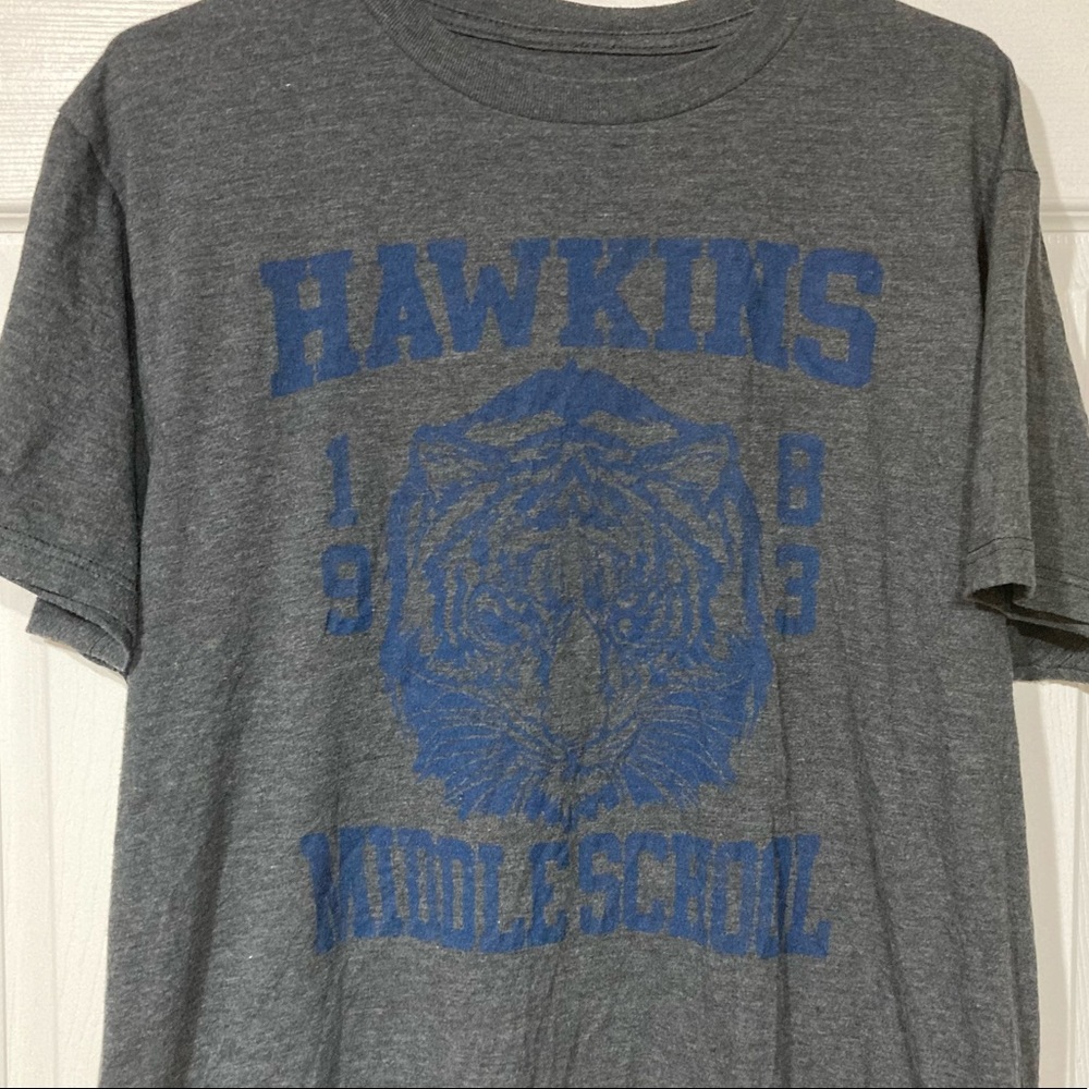 Stranger Things Tee Shirt Size Large Hawkins Middle School